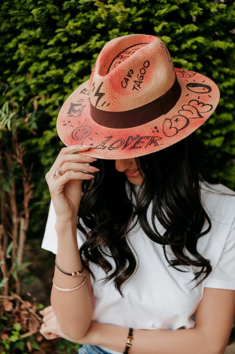 8009 HANDPAINTED ‘LOVERS’ HAT