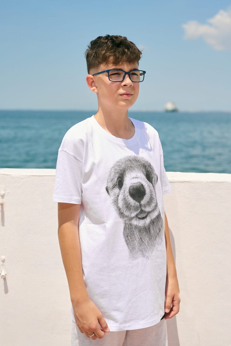 Otter Love T-shirt 1604 – Image 3