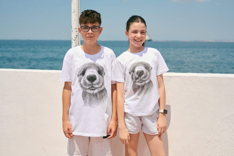 Otter Love T-shirt 1604 – Image 4