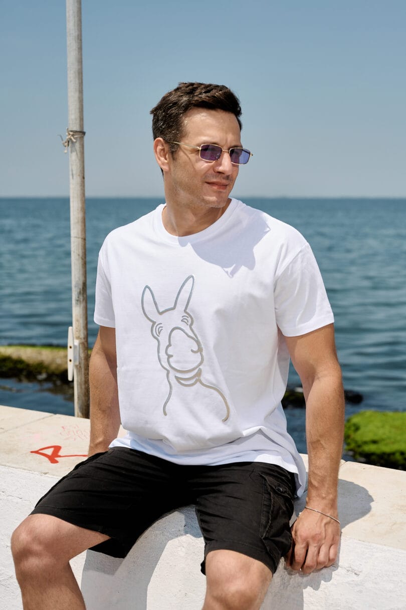 Donkey Love Silver 3D White T-Shirt 1708A – Image 3